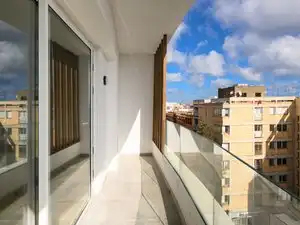 Vista exterior de Piso de alquiler en Las Palmas de Gran Canaria con Balcón