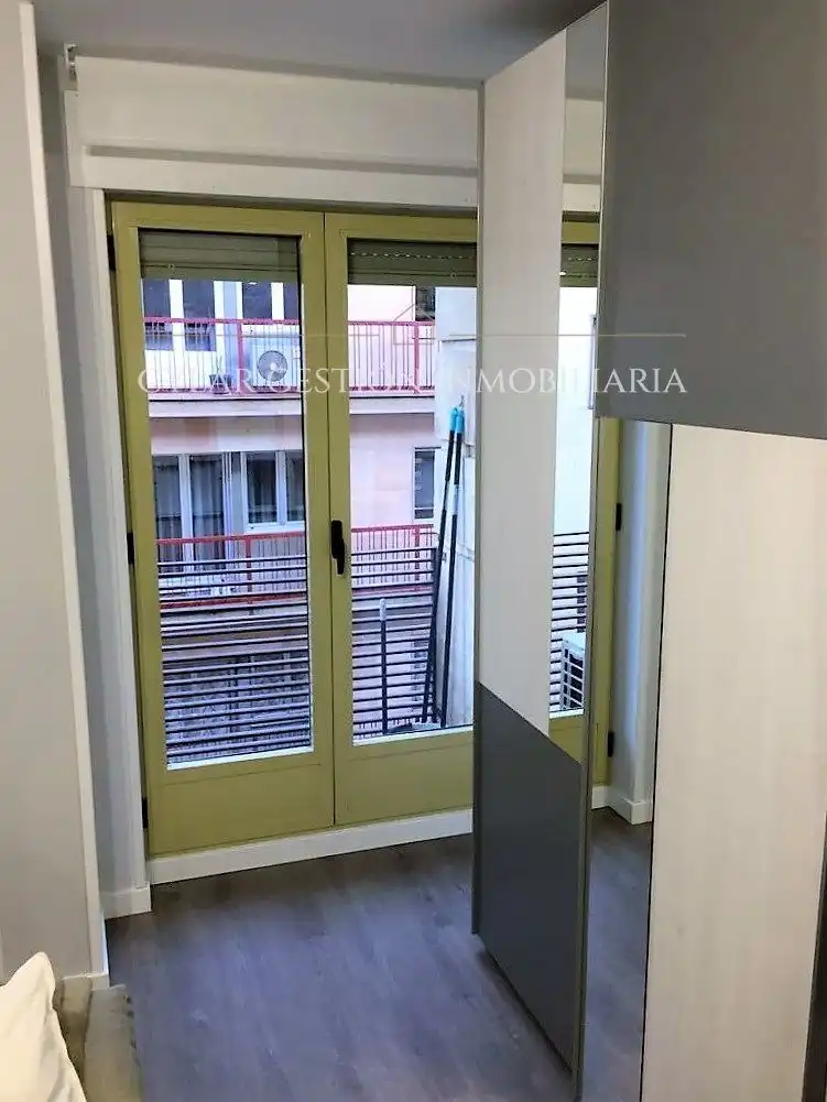 Flat with balcony to rent in Azafranal, imagen 10
