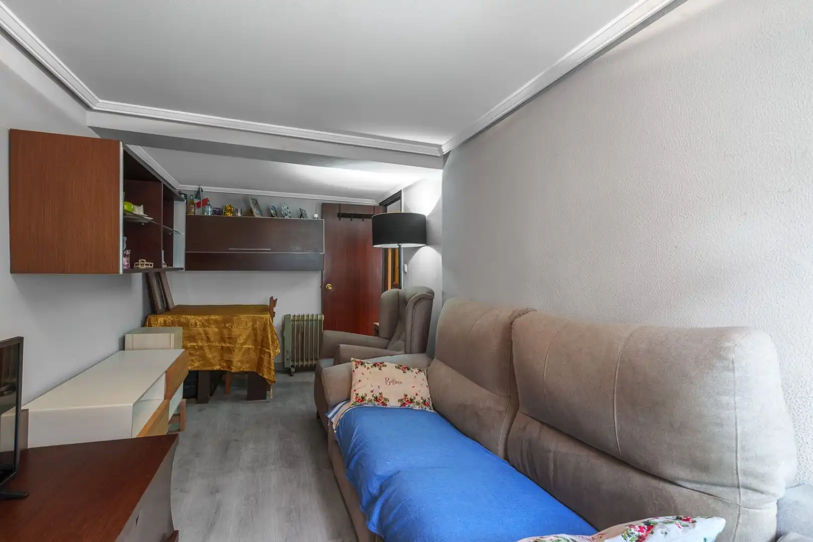 Living room of Flat for sale in Tolosa  with Storage room and Furnished