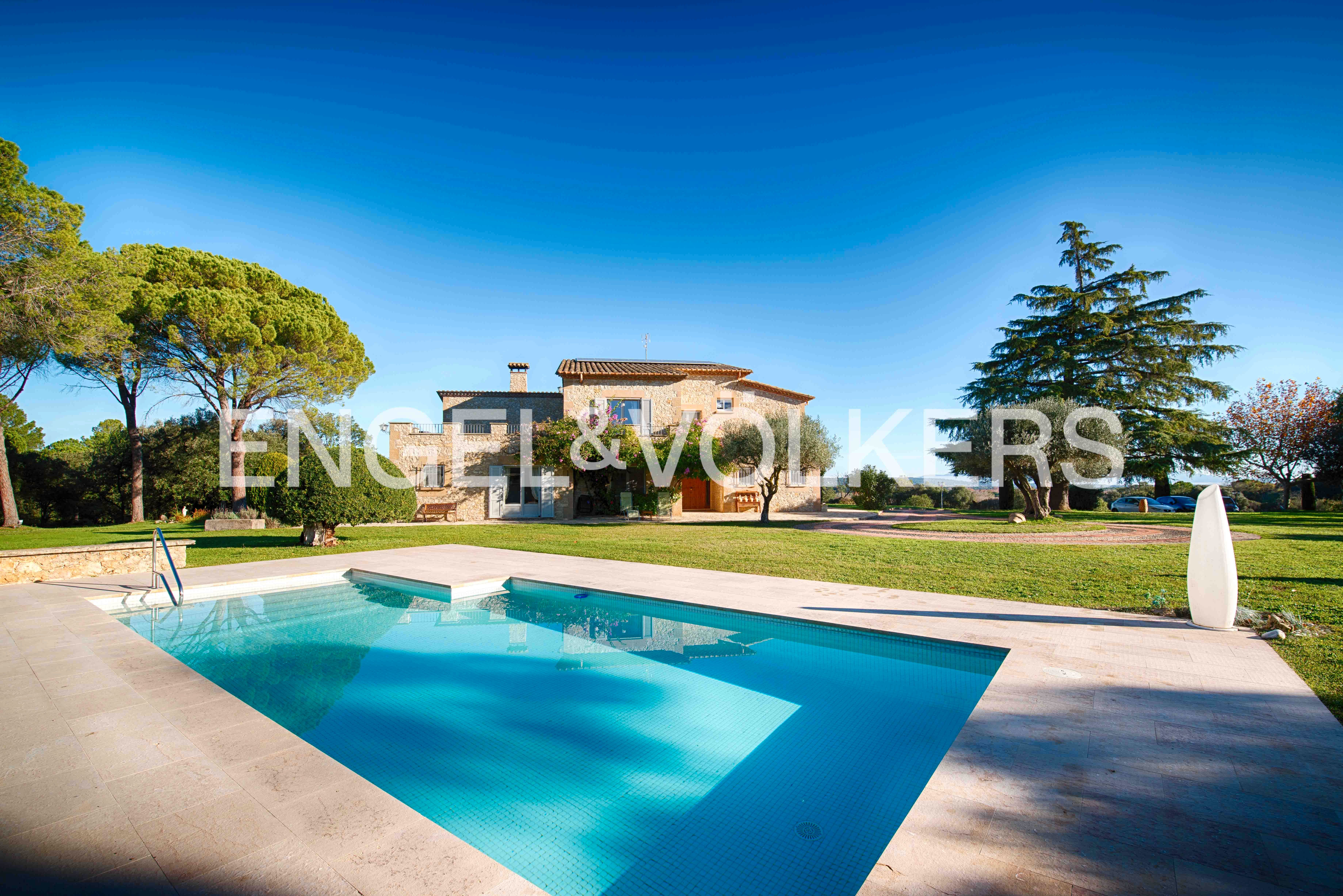 Exterior view of Country house for sale in Navata  with Air Conditioner, Private garden and Parquet flooring