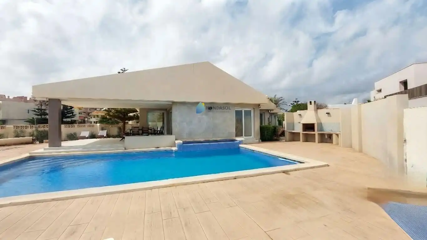 Piscina de Casa o chalet en venta en La Manga del Mar Menor con Aire acondicionado, Jardín privado y Terraza