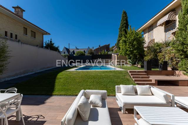 Casa-chalet en Alquiler en Calle de Caspe en Canillejas