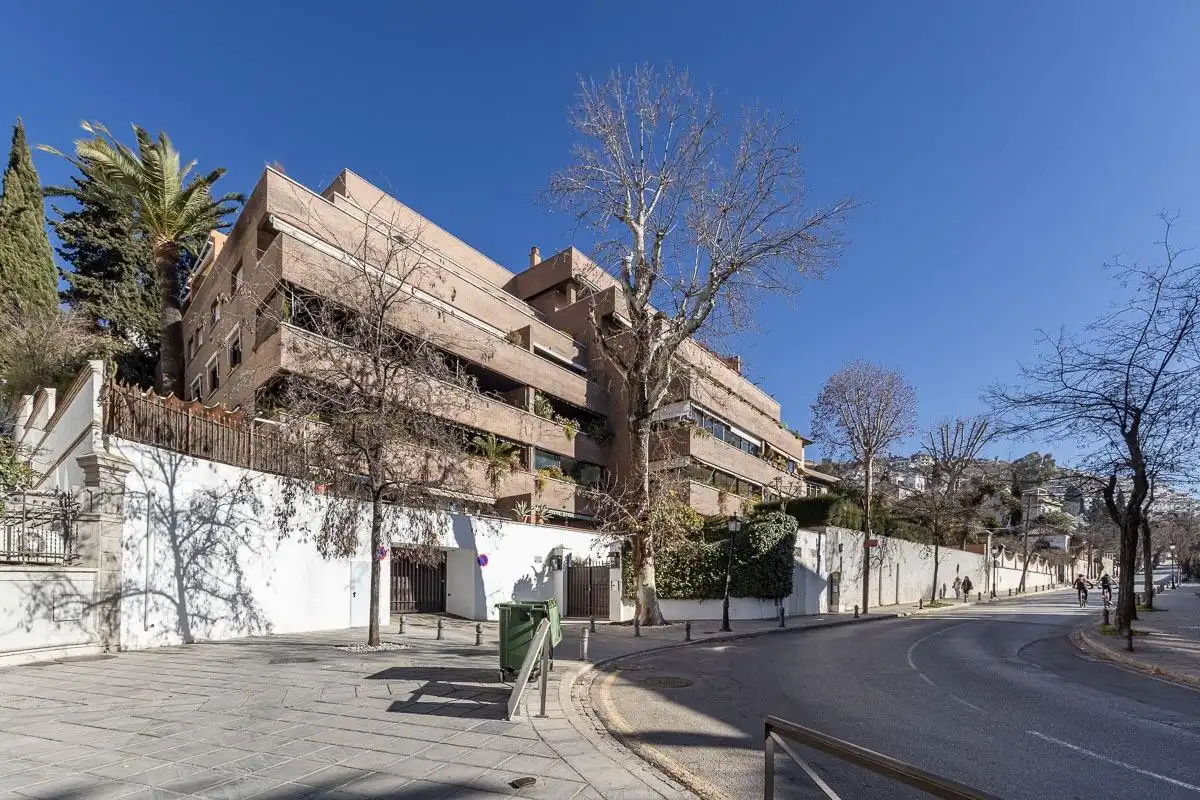 Exterior view of Flat for sale in Granada  with Private garden, Storage room and Community pool