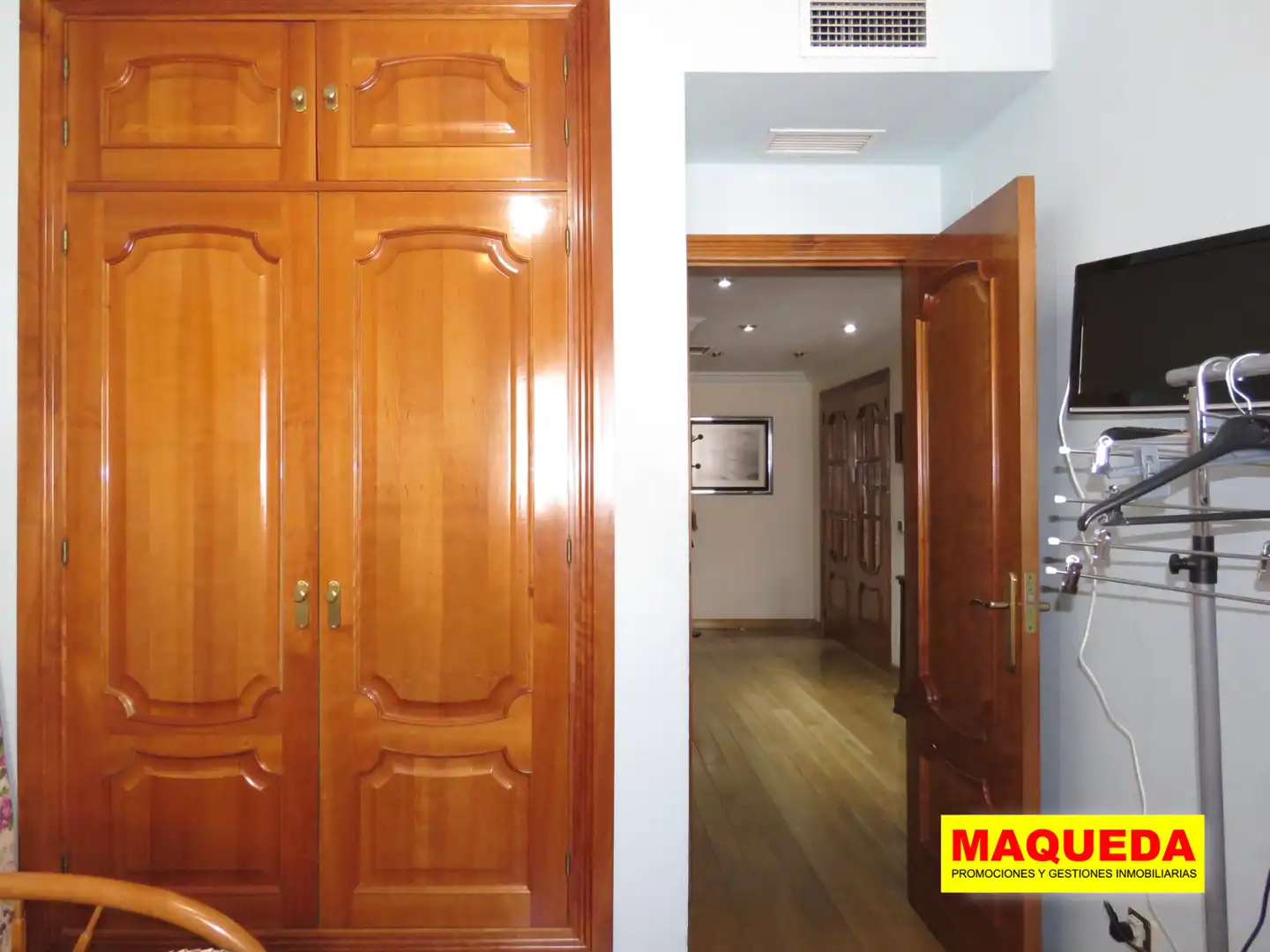 Flat for sale in Alcorcón  with Air Conditioner, Heating and Parquet flooring