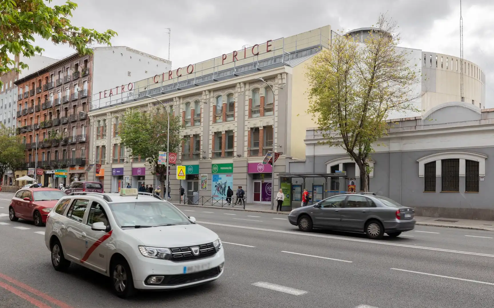 Vista exterior de Dúplex de lloguer en Madrid amb Aire condicionat, Calefacció i Moblat