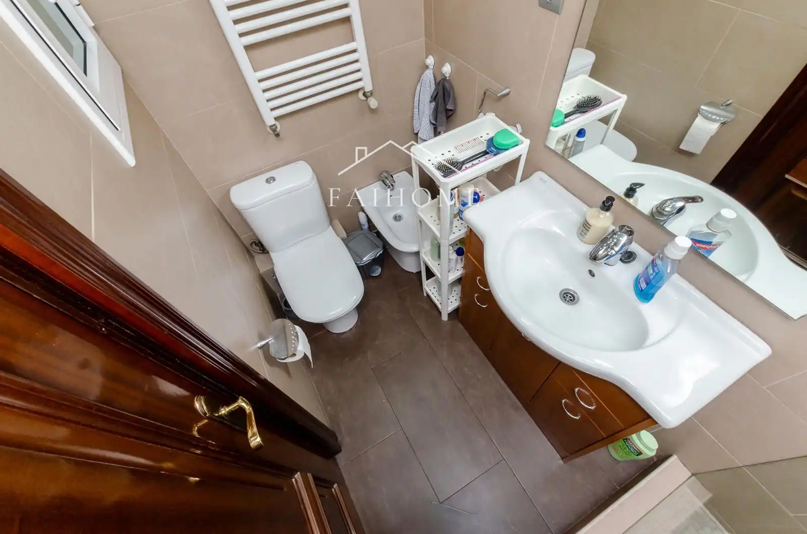 Baño de Piso en venta en Sabadell con Calefacción, Parquet y Terraza