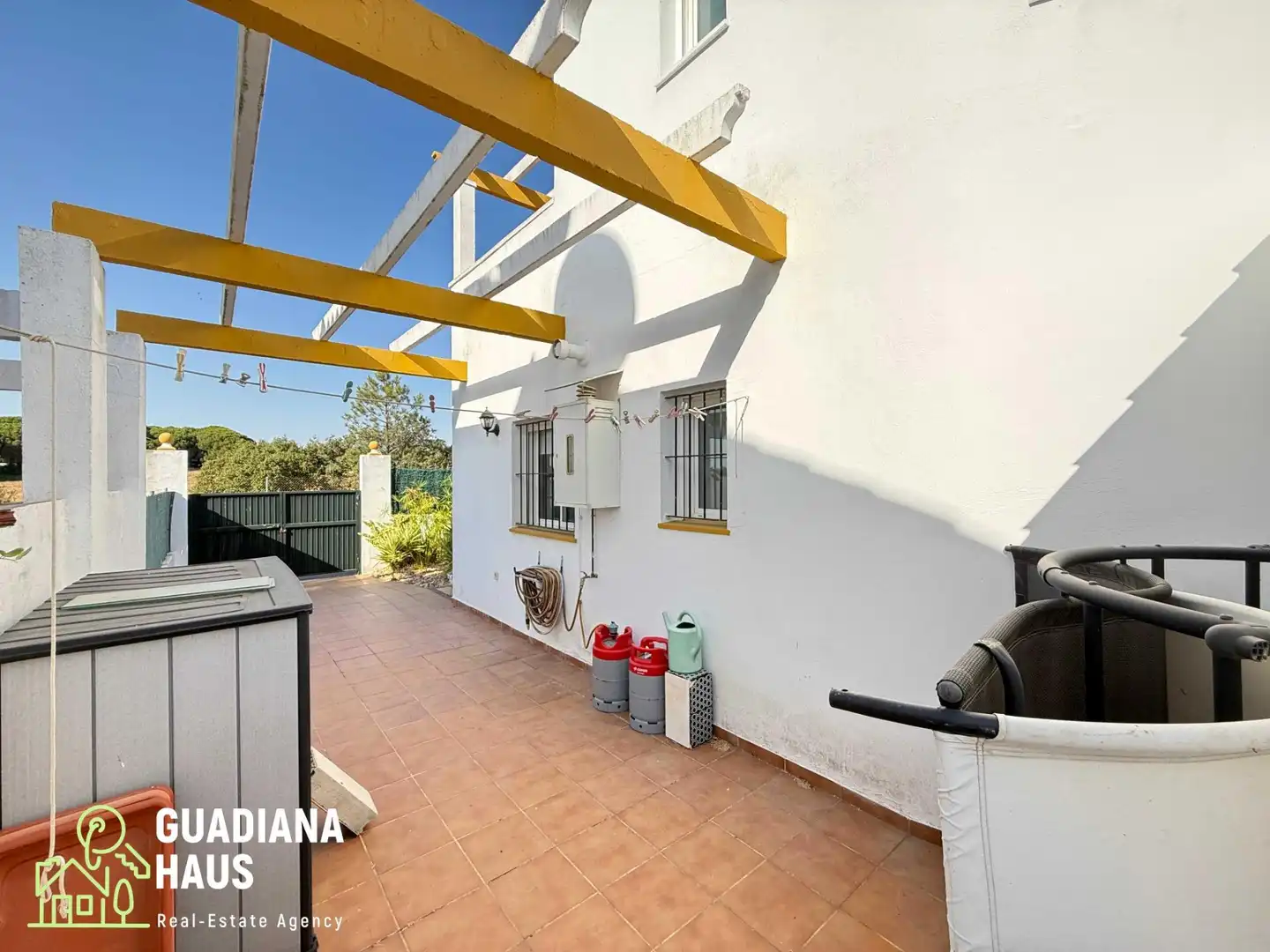 Vista exterior de Casa o chalet en venta en Villablanca con Terraza, Trastero y Piscina comunitaria