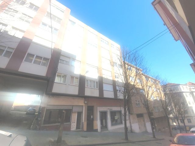 Vista exterior de Local en venda en Ferrol
