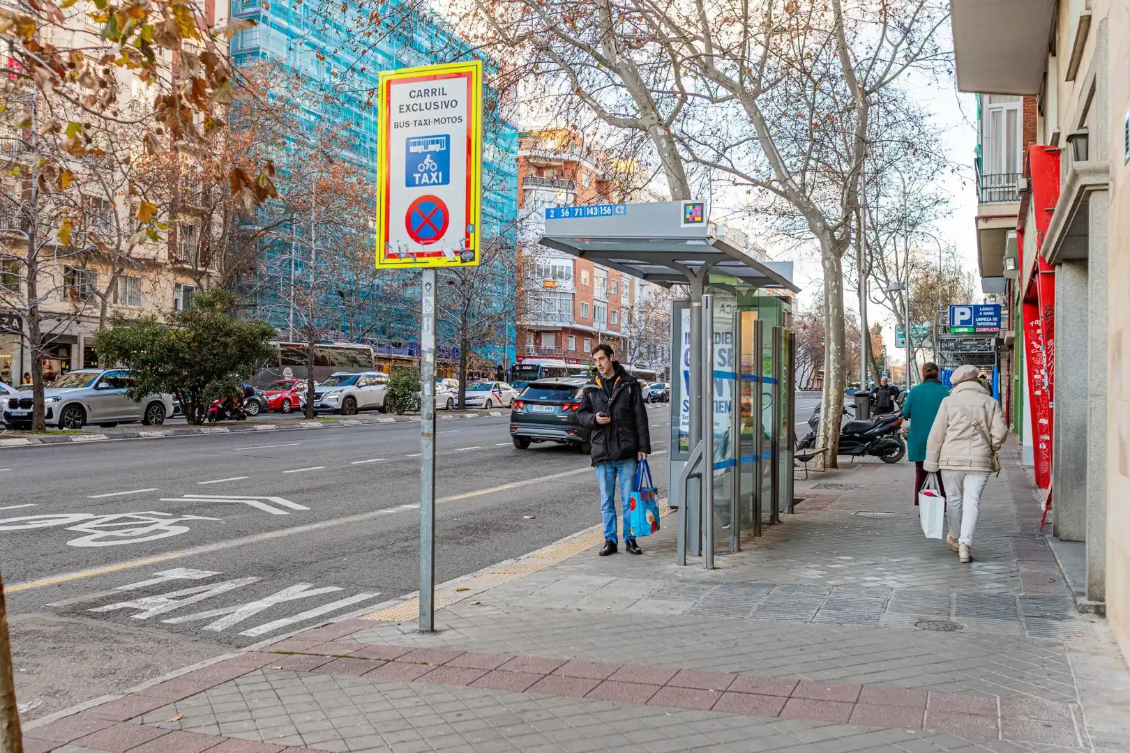 Außenansicht von Wohnung zur Miete in Madrid mit Heizung