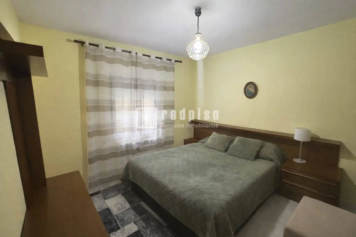 Habitación de Piso en venta en Madrid con Calefacción, Terraza y Trastero