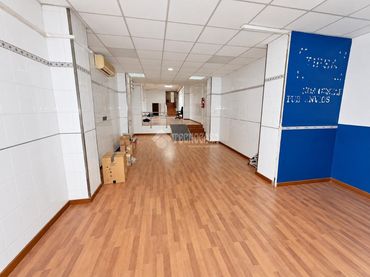 Local comercial en venda a Horta - Guinardó