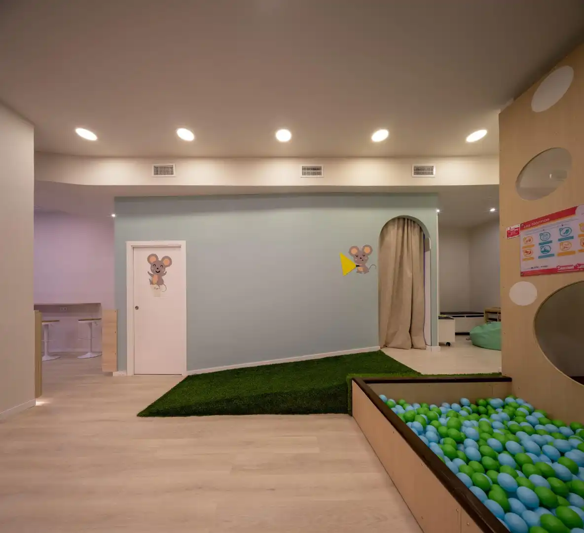 Local comercial de lloguer a Calle Calle Ruiz Blaser 8, imagen 7