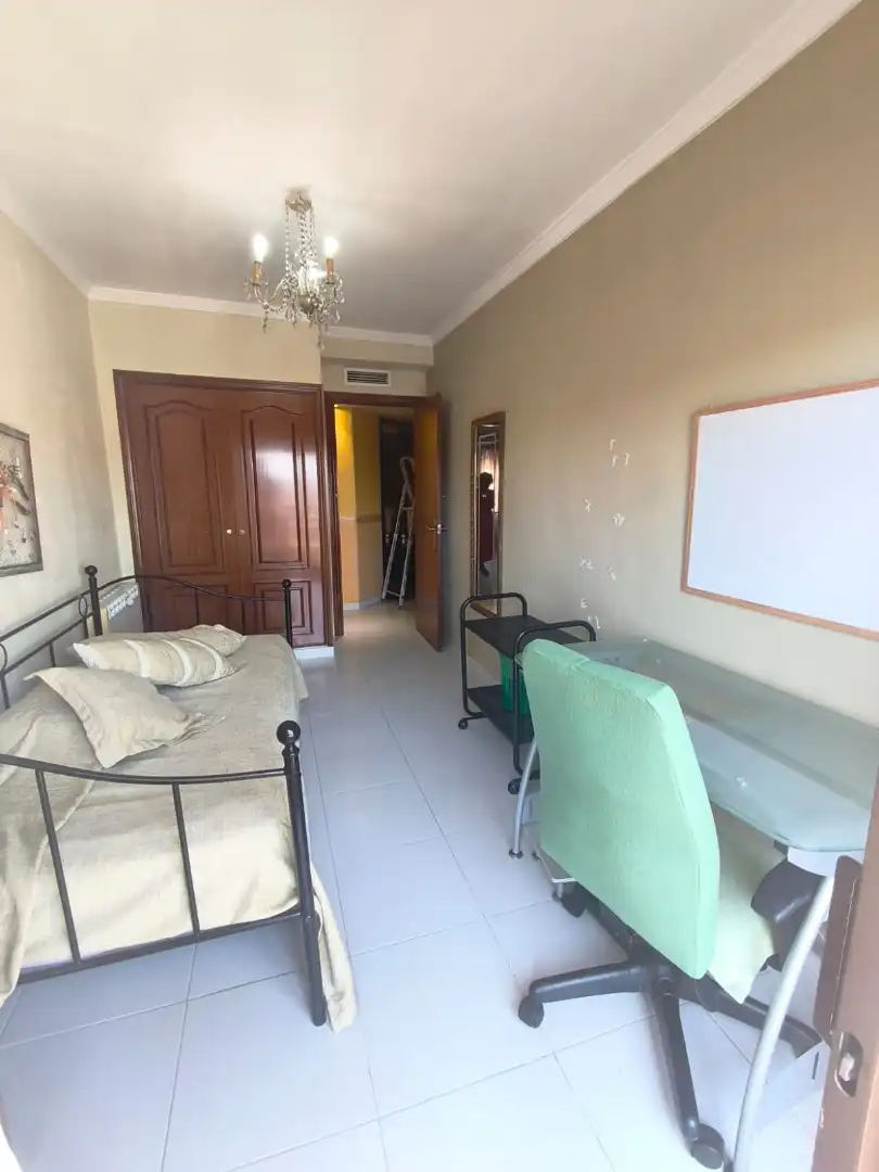 Bedroom of Flat for sale in Centre