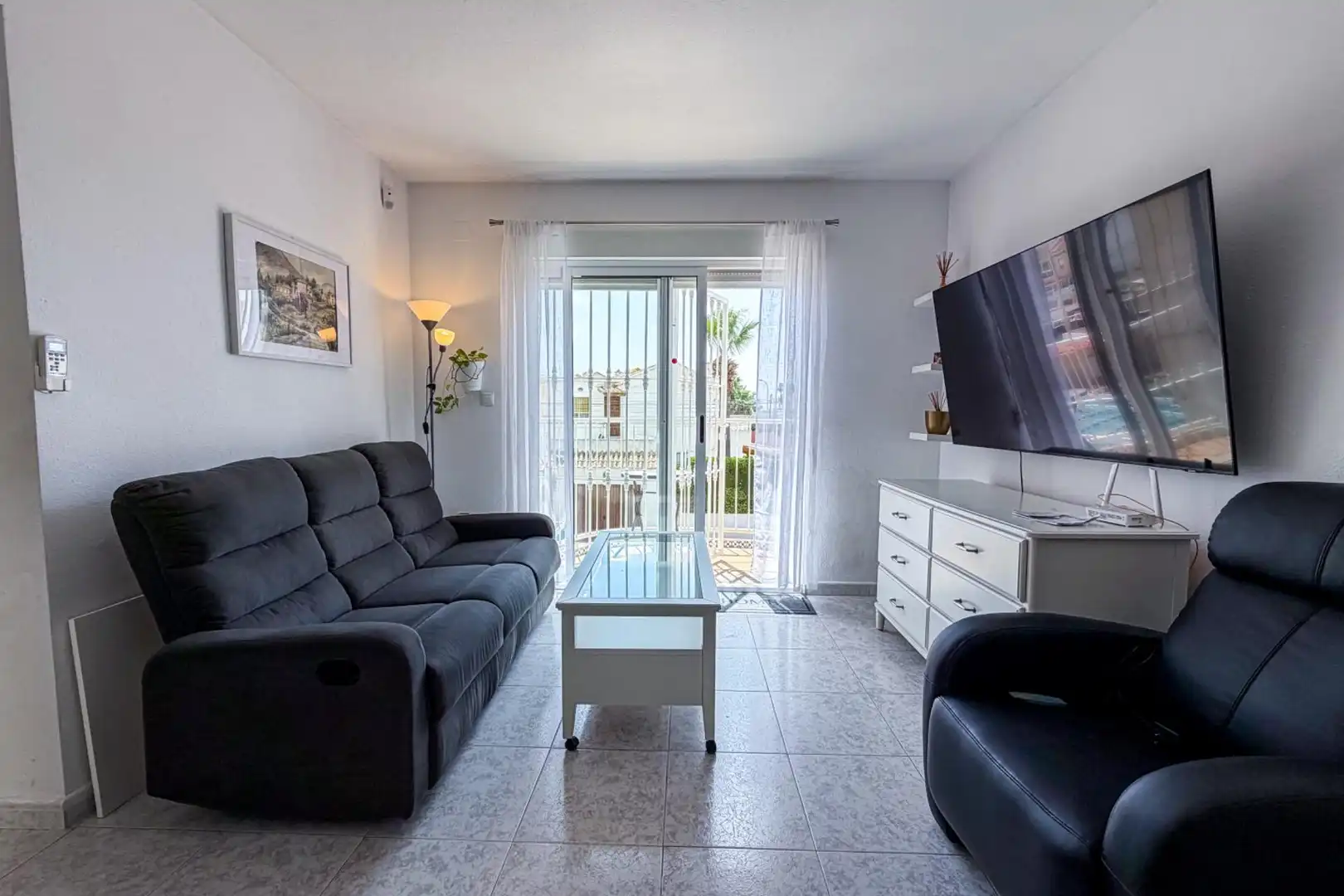 Sala d'estar de Casa o xalet en venda en Torrevieja amb Aire condicionat, Calefacció i Terrassa