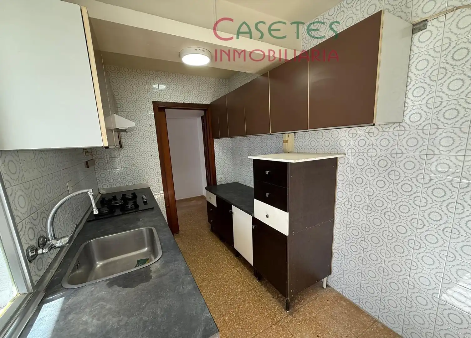 Cocina de Piso en venta en Valencia con Trastero y Balcón
