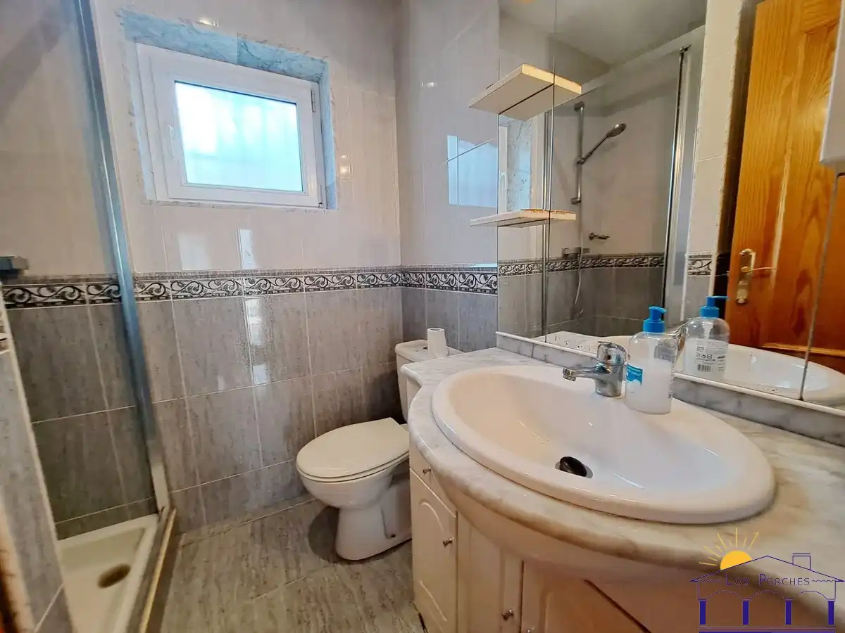 Baño de Estudio en venta en Benalmádena con Aire acondicionado, Calefacción y Terraza