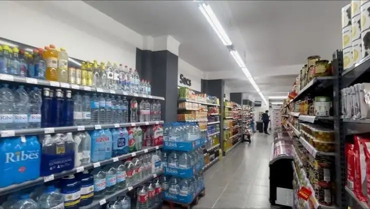 Local en traspaso en Girona con Aire acondicionado, Calefacción y Amueblado