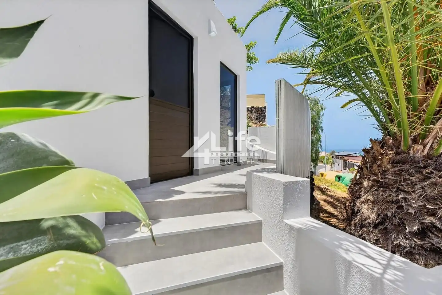 Außenansicht von Wohnung zum Verkauf in Adeje mit Klimaanlage, Privatgarten und Terrasse