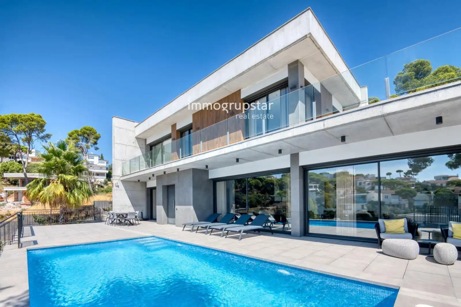 Villa avec piscine à vendre à Maragda