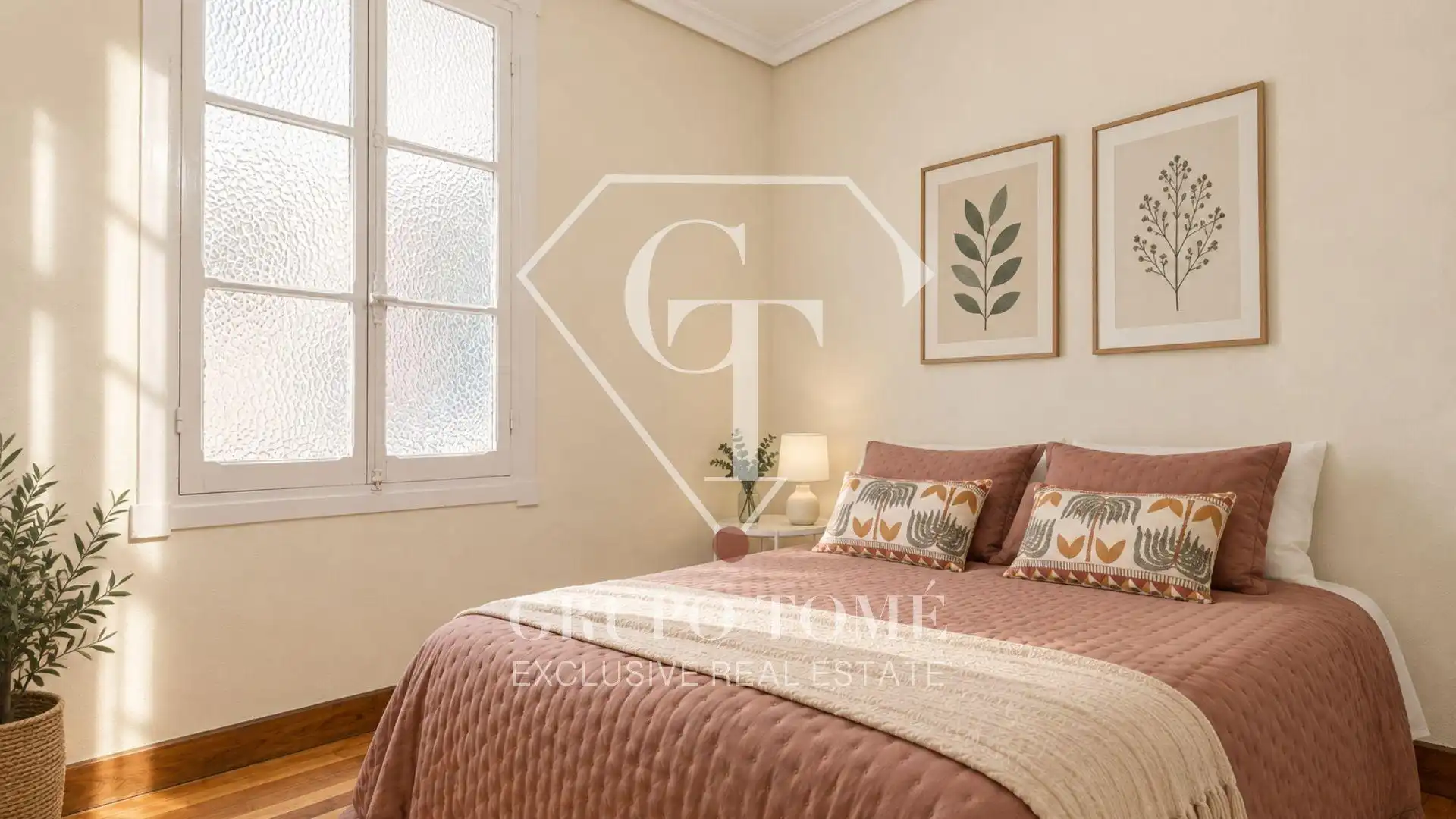 Habitación de Piso en venta en Donostia - San Sebastián  con Calefacción, Amueblado y Balcón