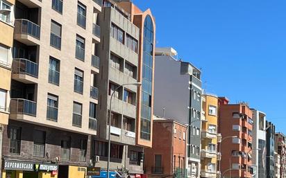 Vista exterior de Àtic en venda en Alicante / Alacant amb Aire condicionat