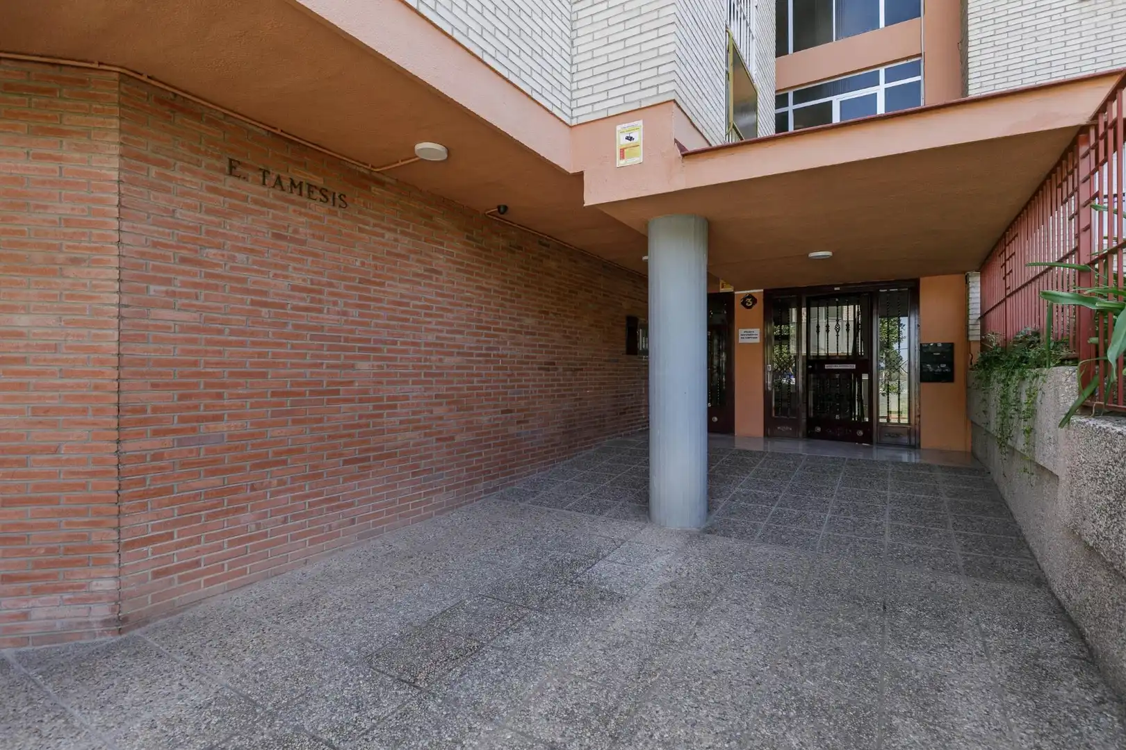 Flat for sale in Granada  with Air Conditioner, Terrace and Balcony