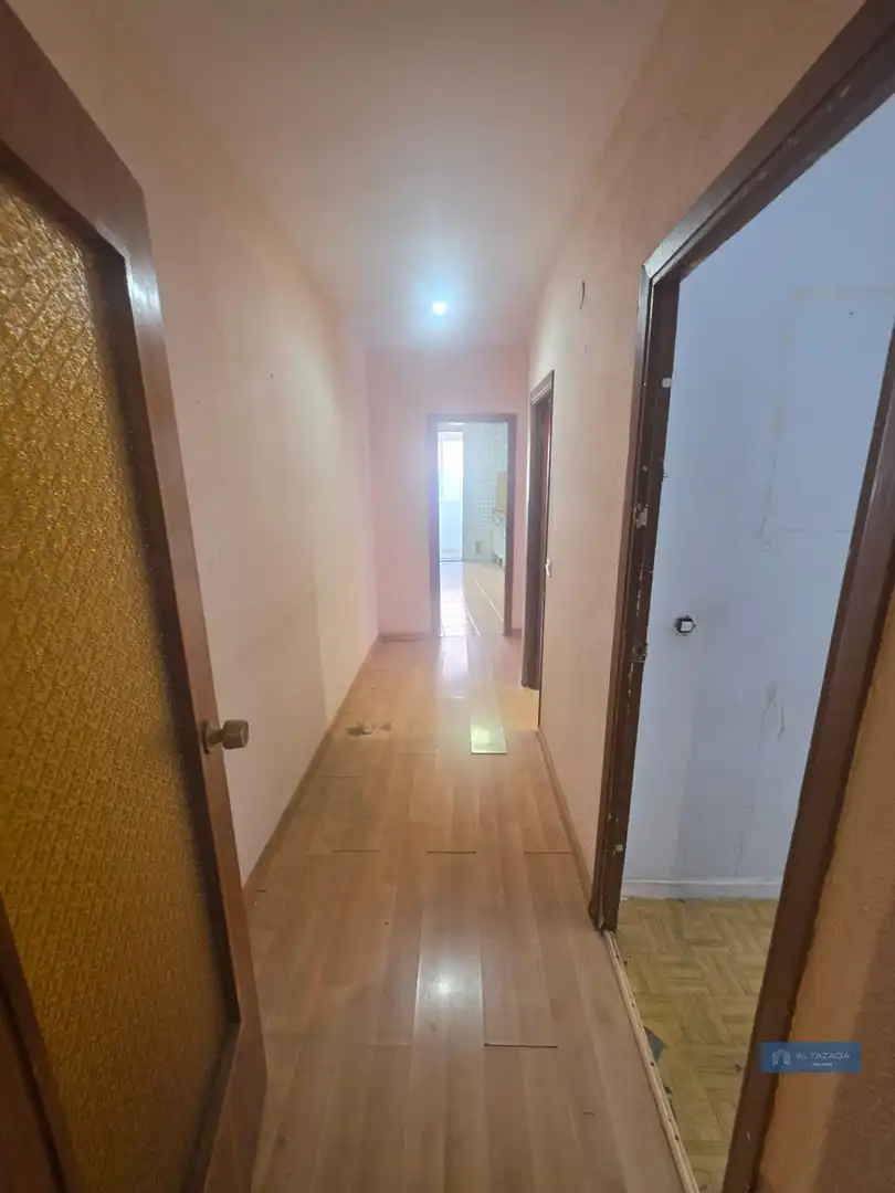 Wohnung zum Verkauf in San Sebastián de los Reyes mit Klimaanlage, Terrasse und Alarm