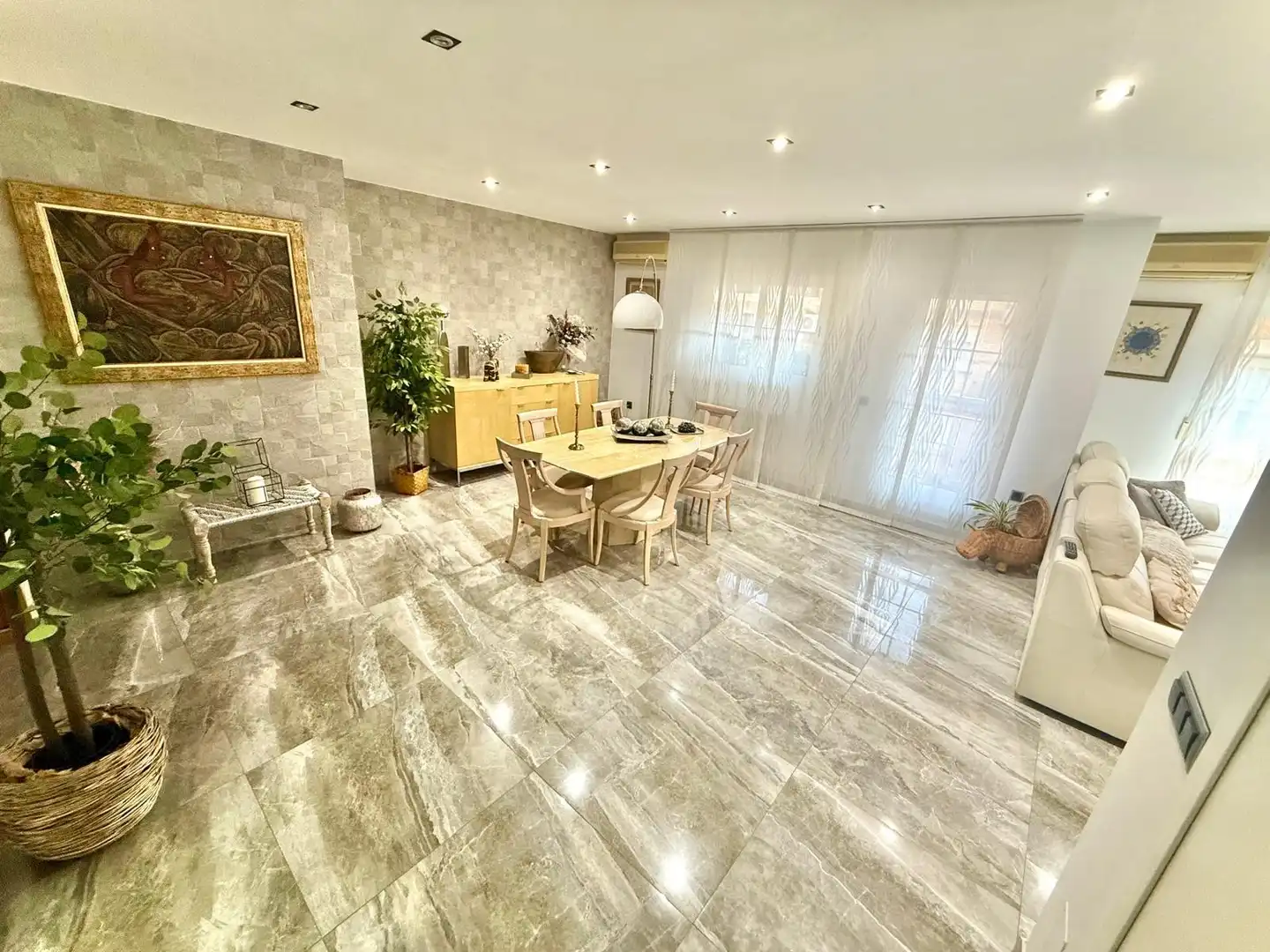 Comedor de Piso en venta en Valencia con Aire acondicionado, Trastero y Amueblado