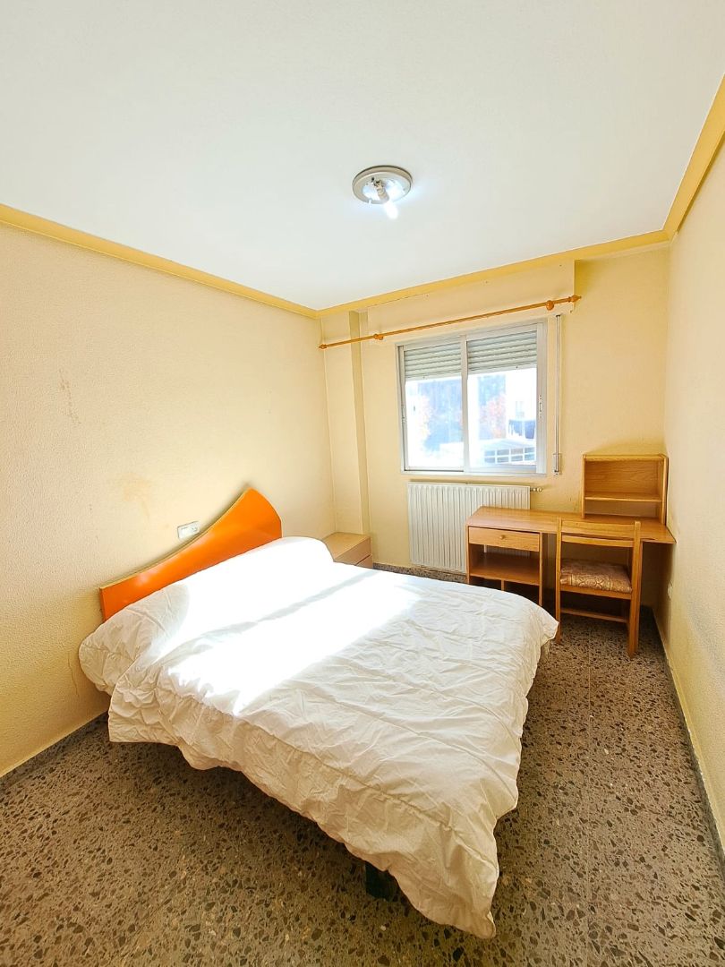 Bedroom of Flat to share in  Albacete Capital  with Furnished