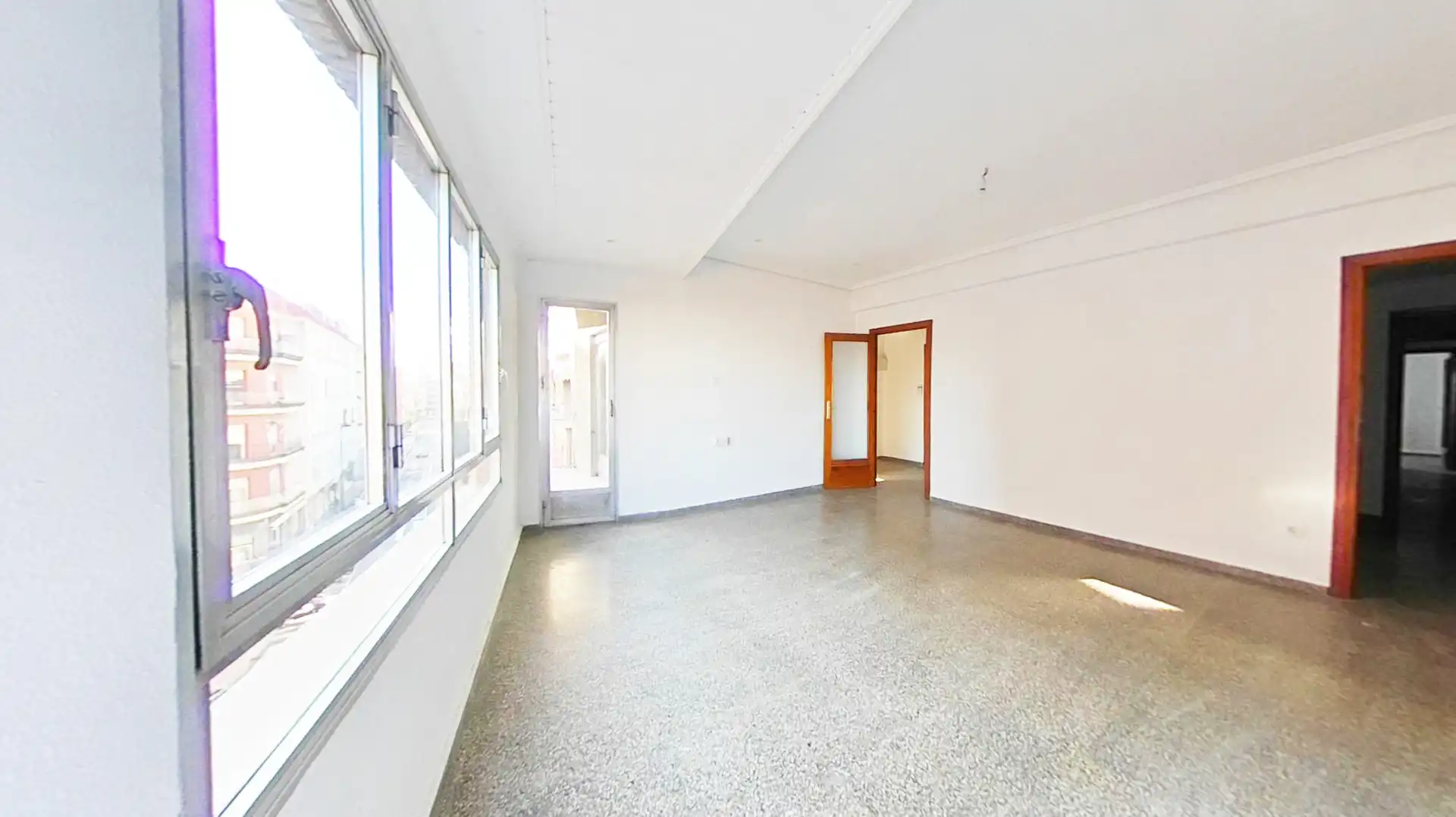Piso en venta en C/ Gomez Ferrer, Zona La Ermita