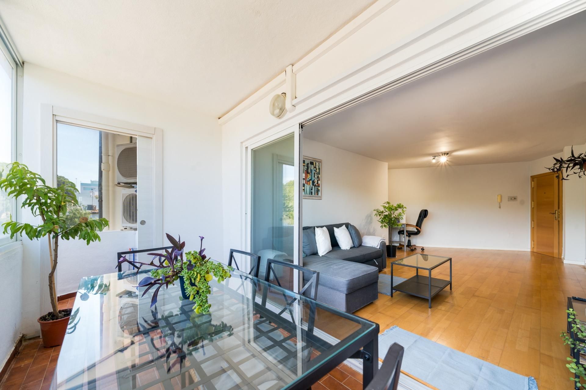 Living room of Flat for sale in  Palma de Mallorca  with Heating, Parquet flooring and Terrace