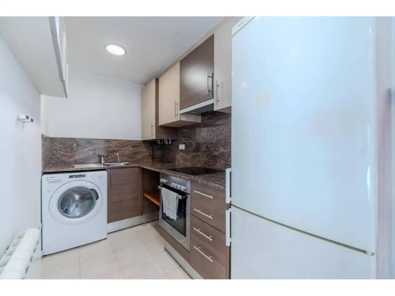 Küche von Wohnung zum Verkauf in Girona mit Heizung und Balkon