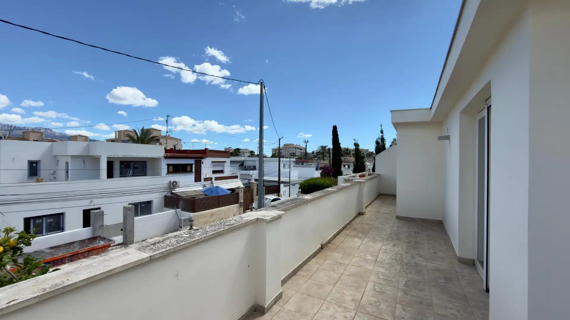 Exterior view of Detached homes for sale in L'Alfàs del Pi  with Air Conditioner, Heating and Terrace