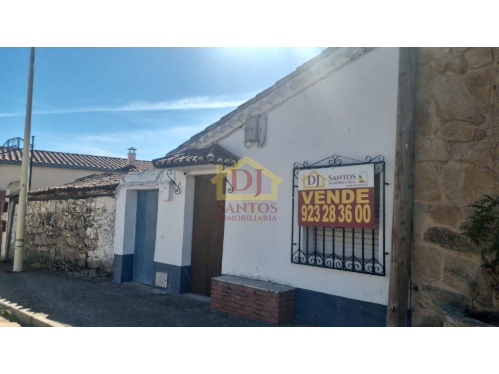 Exterior view of House or chalet for sale in Vecinos