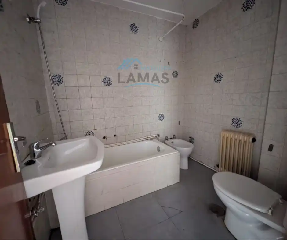Bathroom of Flat for sale in Navalmoral de la Mata  with Terrace