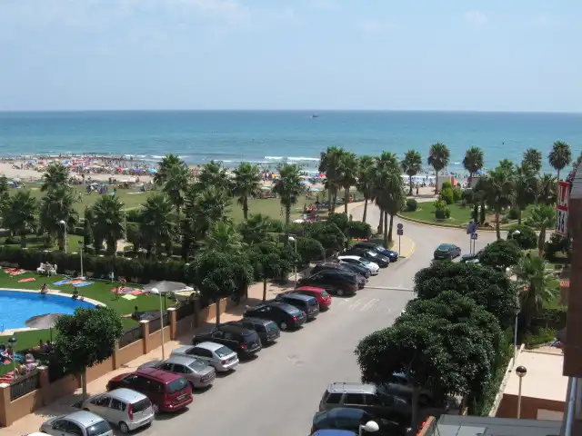 Vista exterior de Apartamento de alquiler en Oropesa del Mar / Orpesa con Aire acondicionado, Terraza y Amueblado