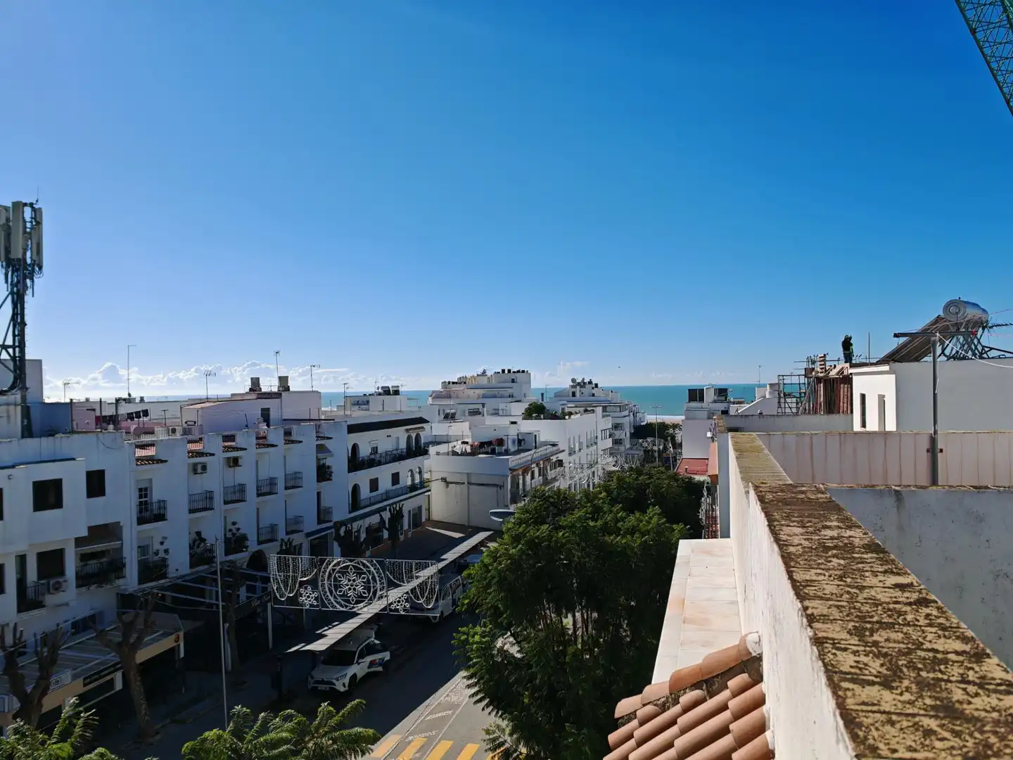 Vista exterior de Pis en venda en Conil de la Frontera amb Terrassa, Moblat i Balcó