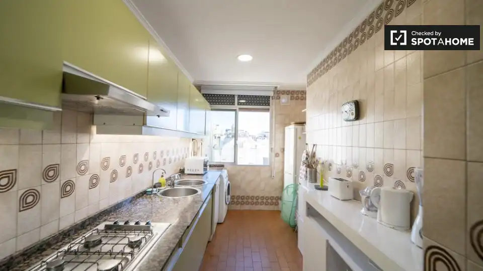 Appartamento con terrazza in affitto a Extramurs, imagen 10