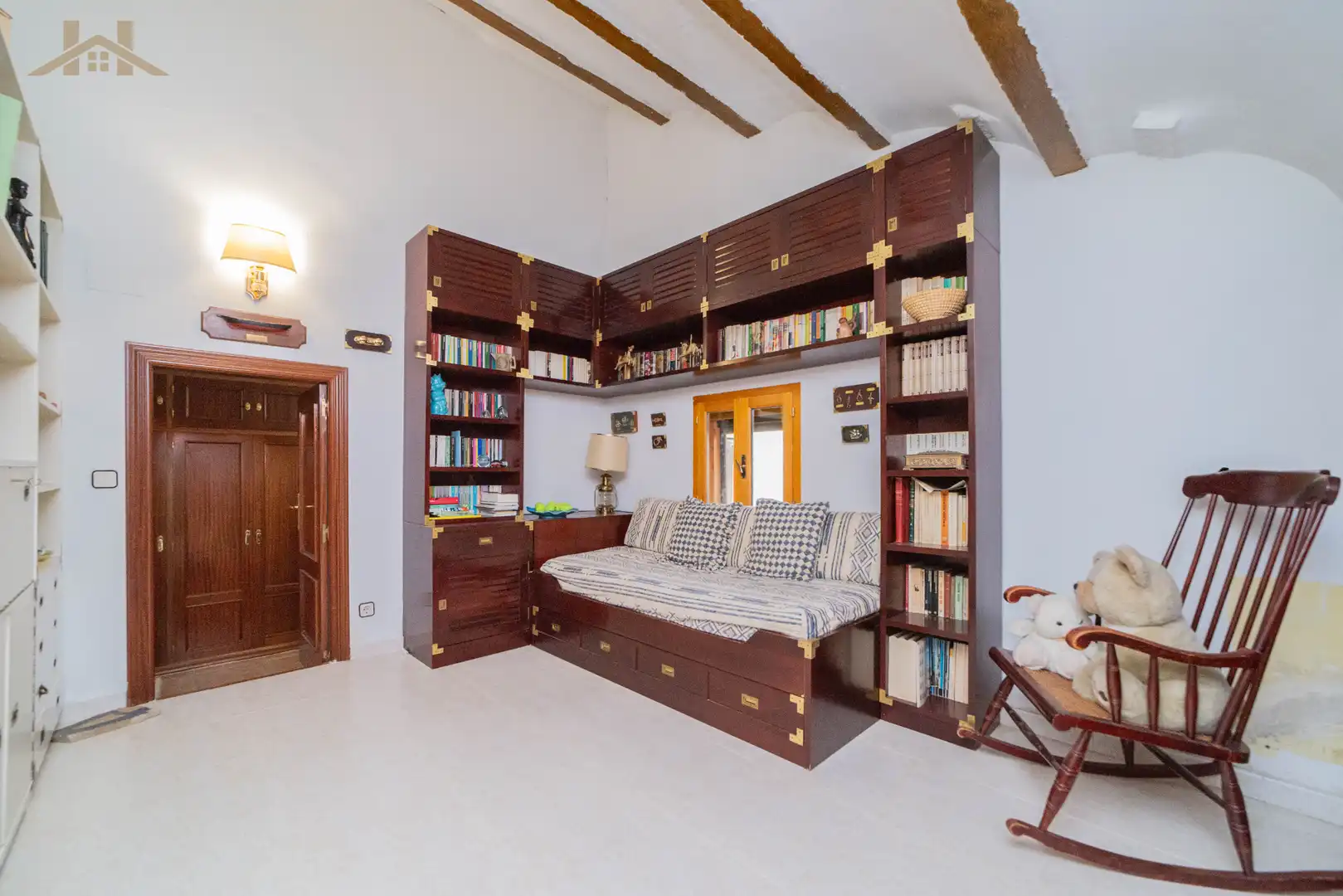 Sala d'estar de Casa o xalet en venda en Guadarrama amb Calefacció, Jardí privat i Piscina