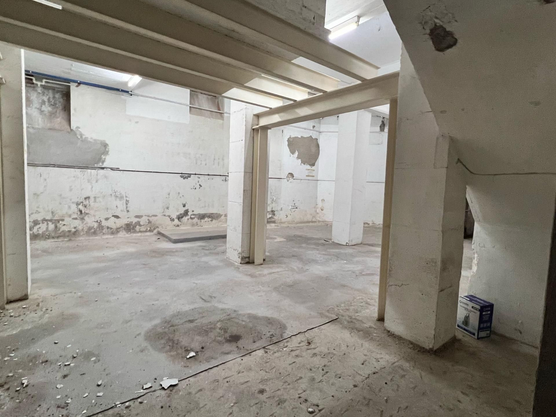 Premises for sale in Manresa