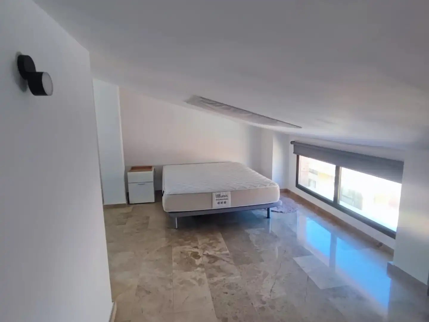 Habitación de Edificio en venta en Murcia