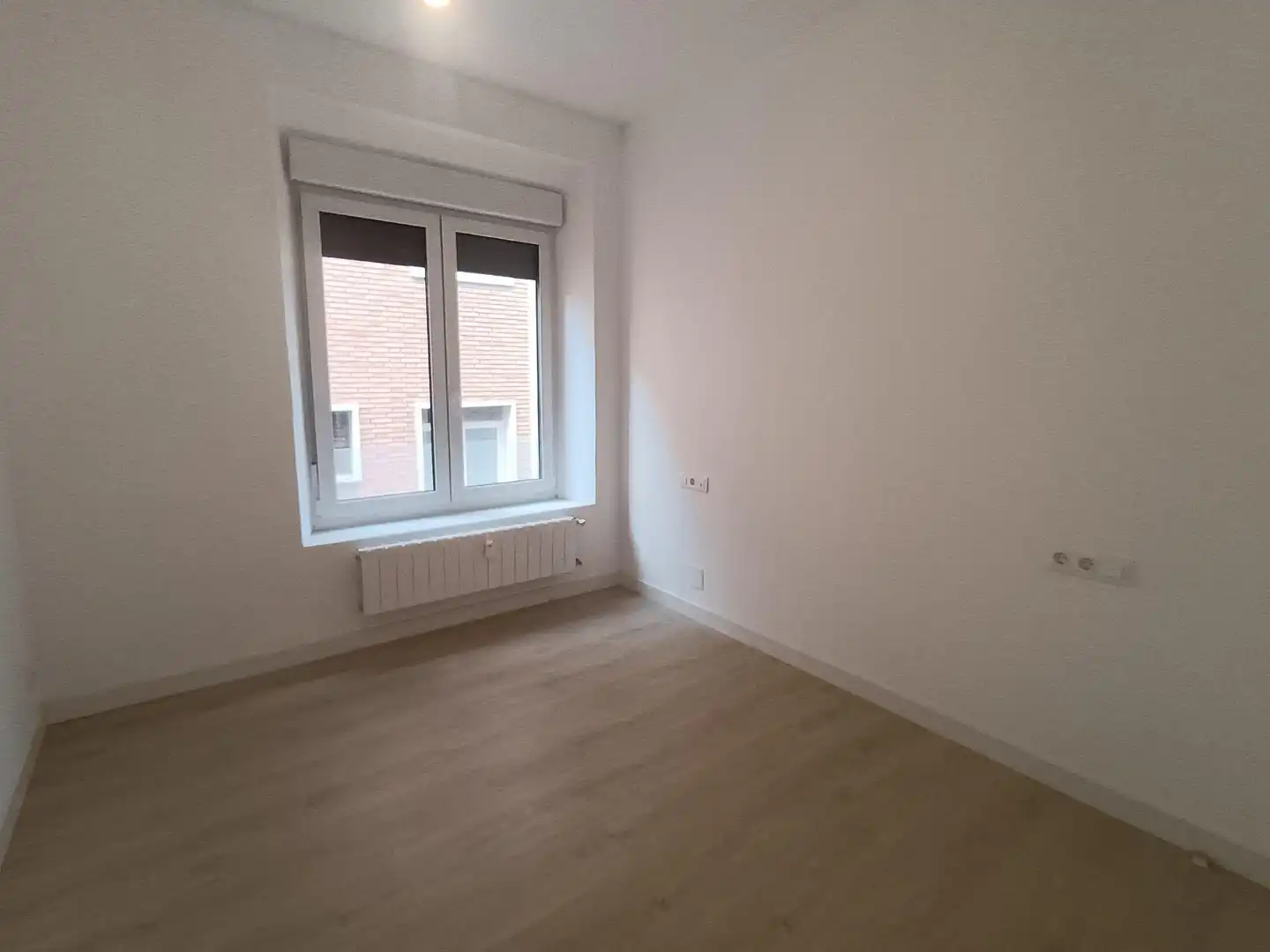 Bedroom of Flat for rent in Valladolid  with Heating