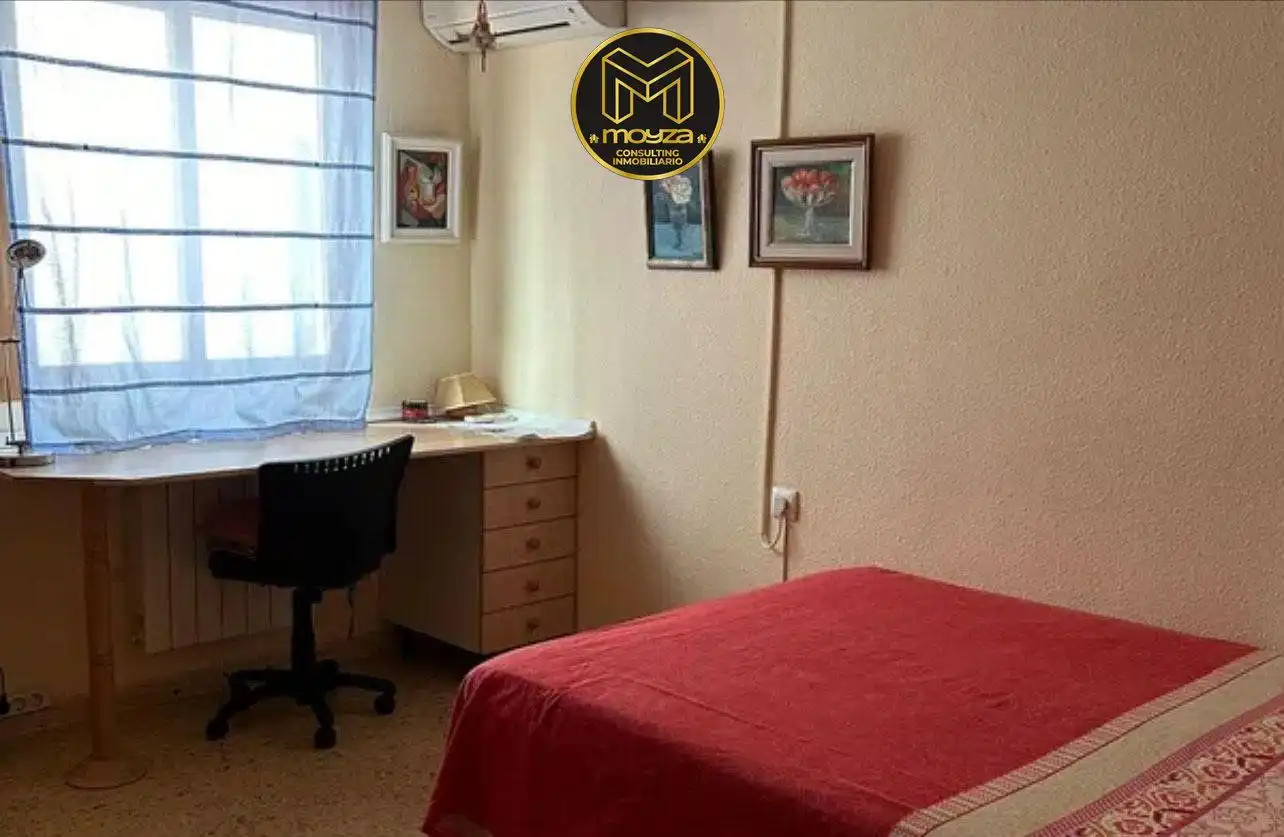 Bedroom of Flat for sale in Jaén  with Air Conditioner, Heating and Terrace