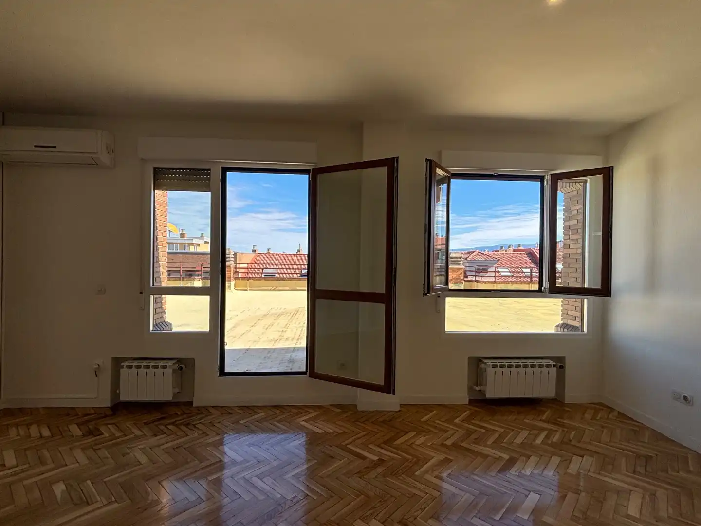 Sala d'estar de Àtic de lloguer en Ezequiel González - Conde de Sepúlveda