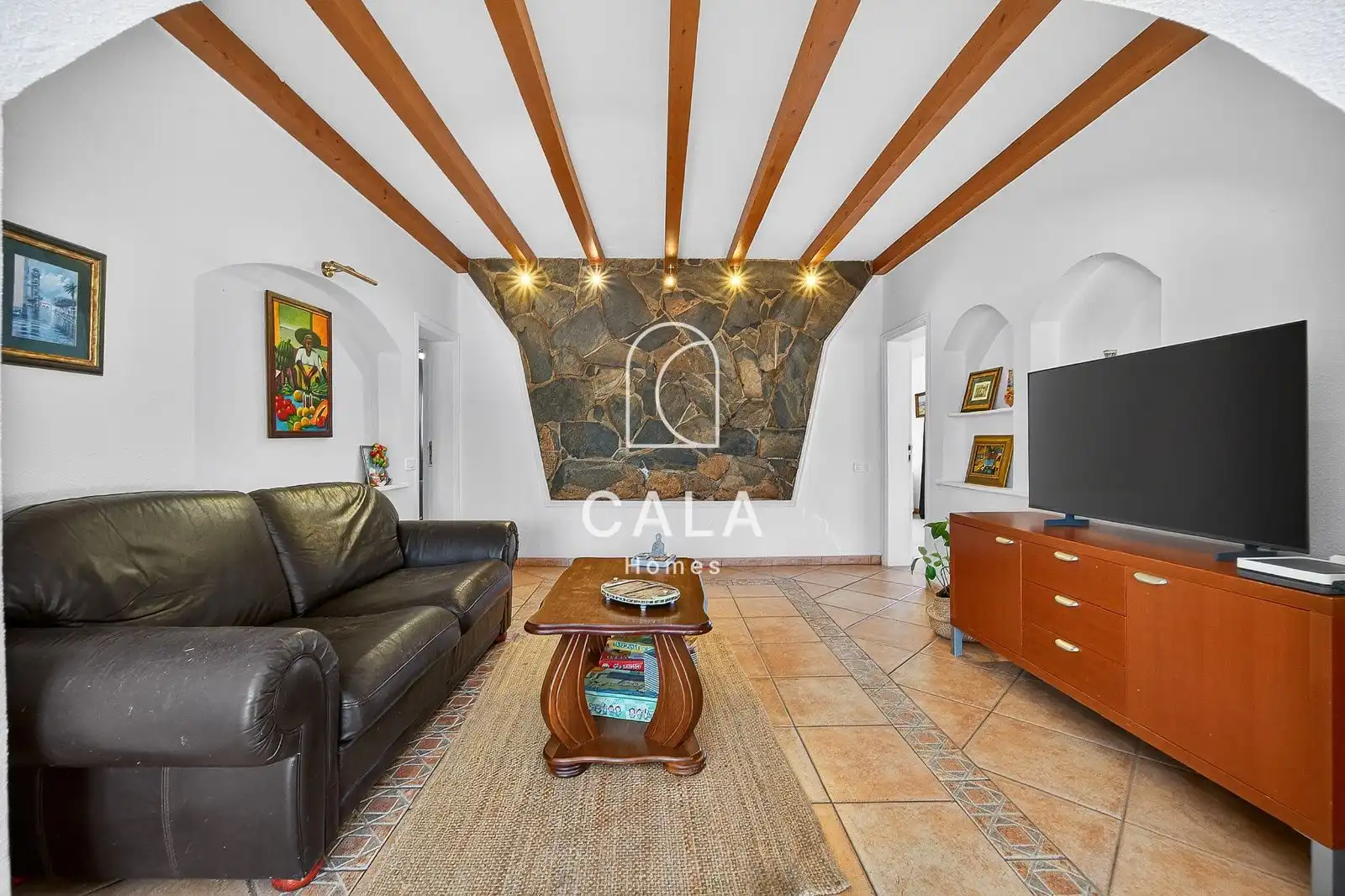 Sala d'estar de Casa o xalet en venda en Guía de Isora amb Aire condicionat, Calefacció i Jardí privat