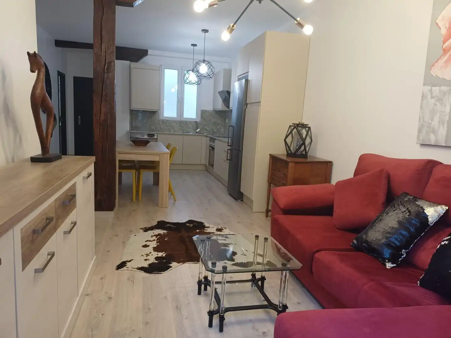 Flat with terrace to rent in Centro - Ayuntamiento