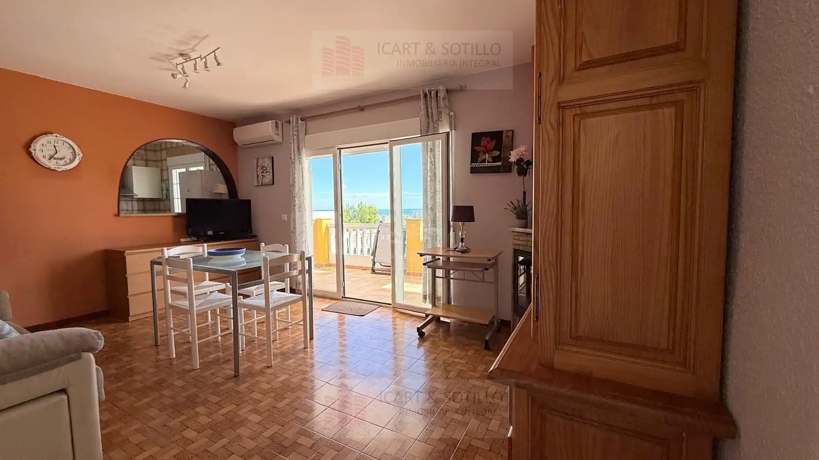 Sala d'estar de Pis en venda en Peñíscola / Peníscola amb Aire condicionat, Calefacció i Jardí privat