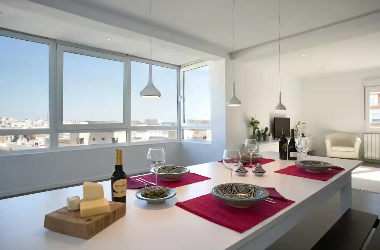 Dining room of Apartments for rent in Cádiz  with Air Conditioner, Heating and Parquet flooring