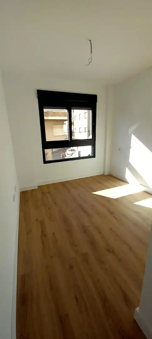 Schlafzimmer von Wohnung zum Verkauf in Murcia mit Klimaanlage und Balkon