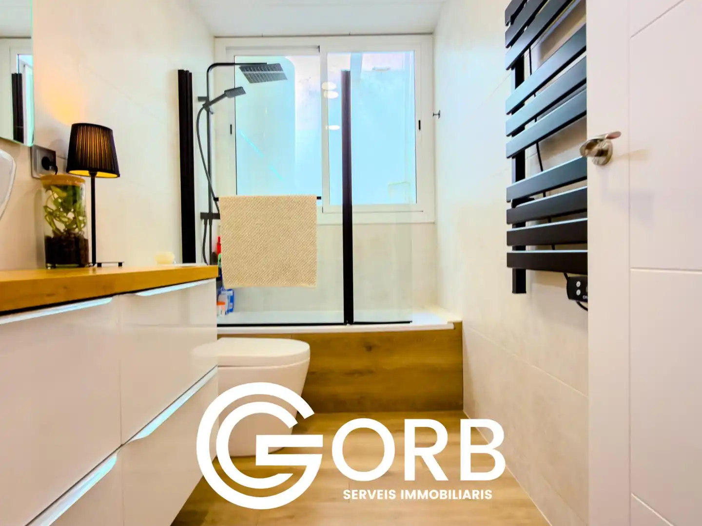 Baño de Ático en venta en Mataró con Aire acondicionado, Calefacción y Terraza